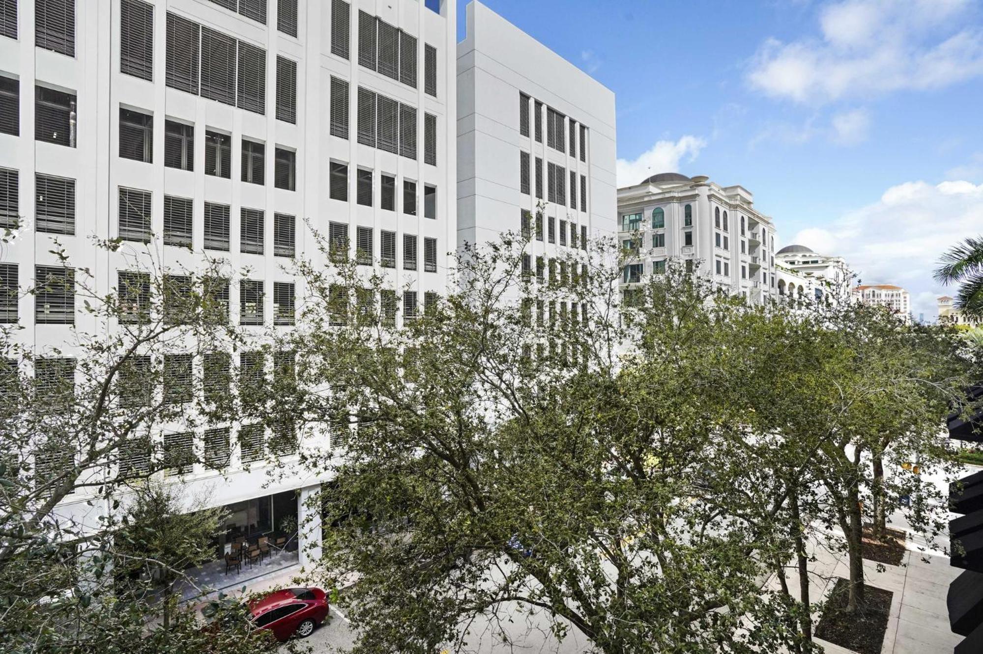 Dharma Coral Gables At Gables Grand Plaza Appartement Miami